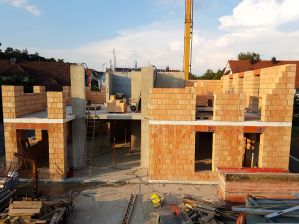 Mauern im Obergeschoss - 04.08..2018